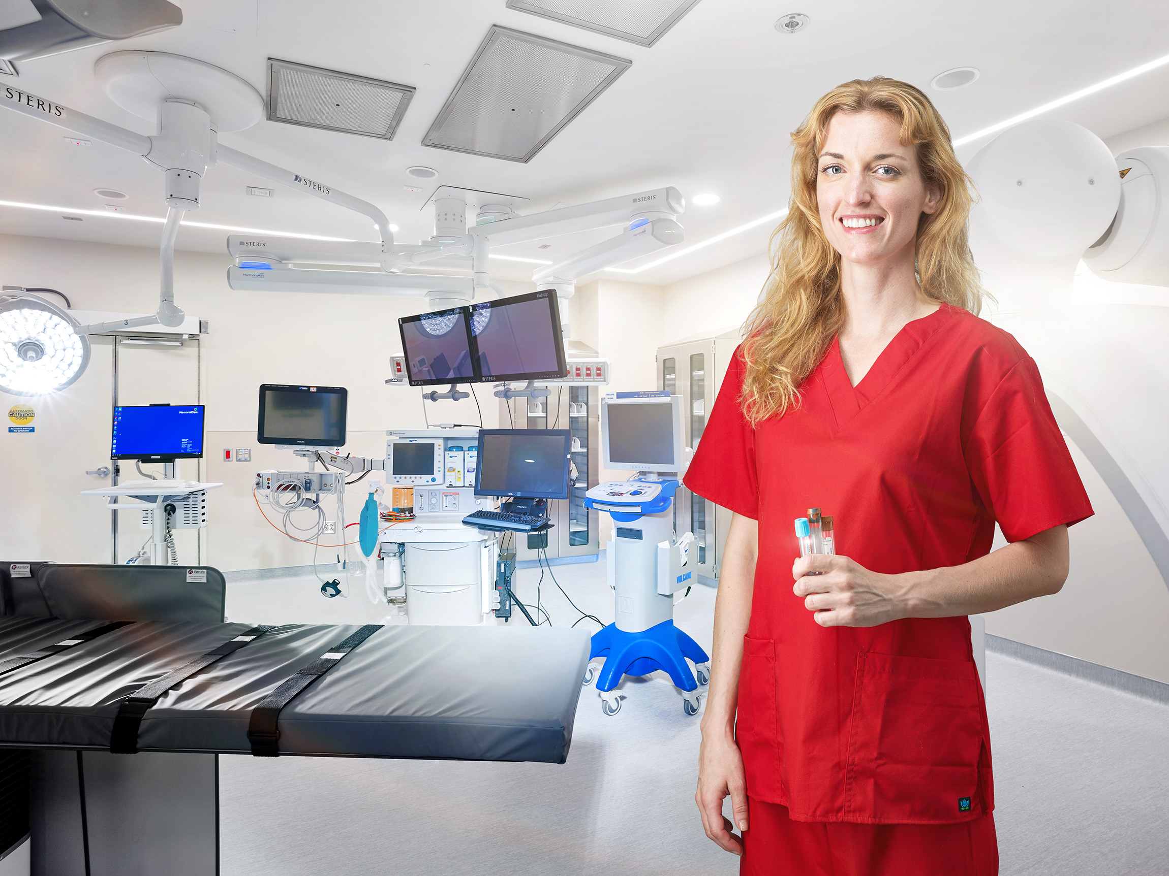 SMMC_HYBRIDROOM_SZI_0221_AH37546_006WEB