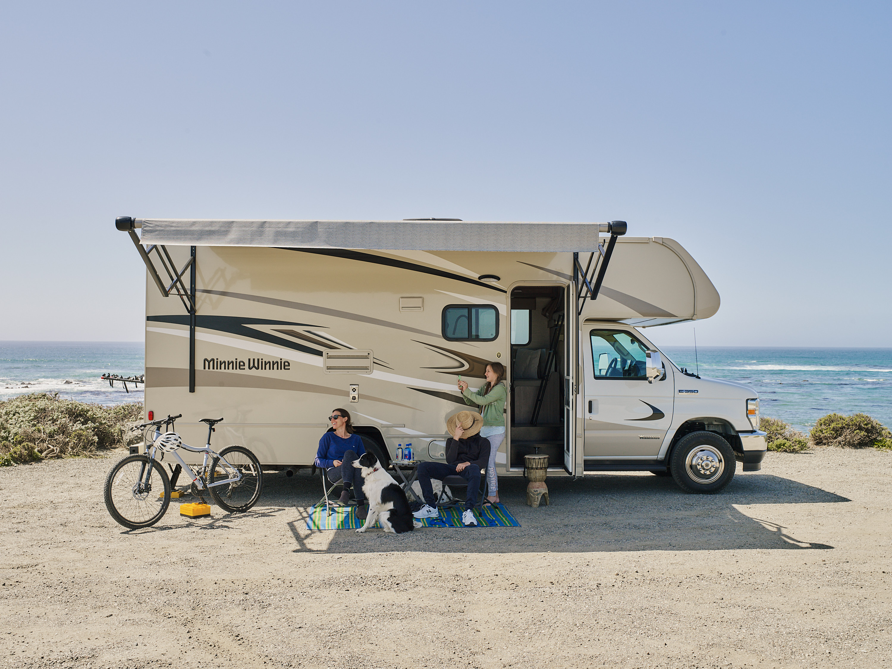 SZIMAGES_WINNEBAGO_EXTER_HR_2021_000024