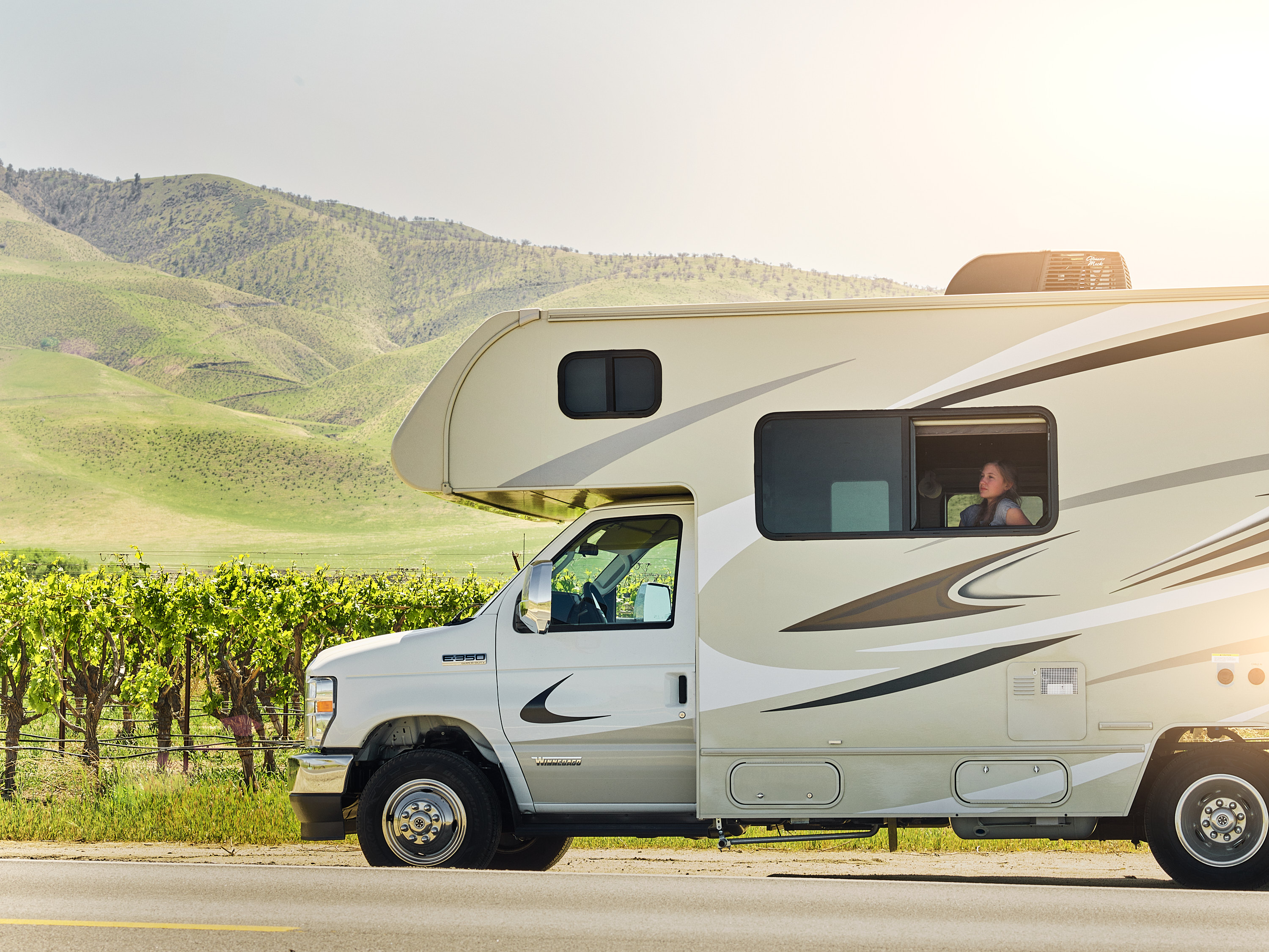 SZIMAGES_WINNEBAGO_EXTER_HR_2021_000041